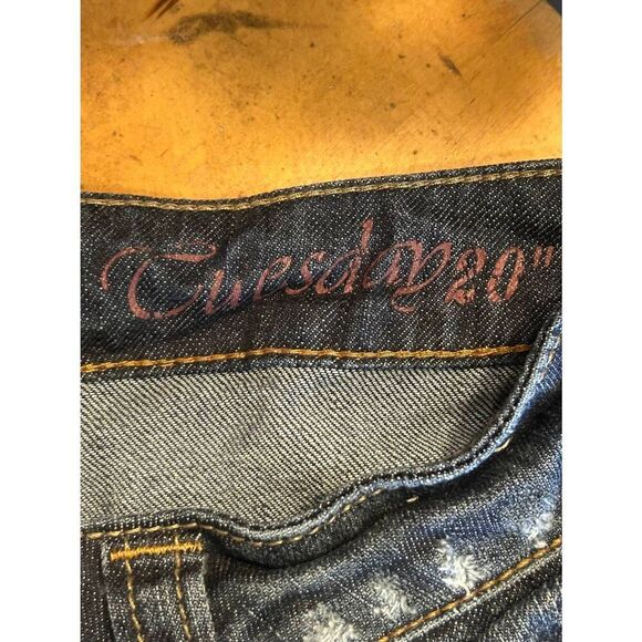 SILVER JEANS Tuesday 20 Womens Dark Wash Distressed Bootcut Jeans Size 28 (5141) - Picture 8 of 9